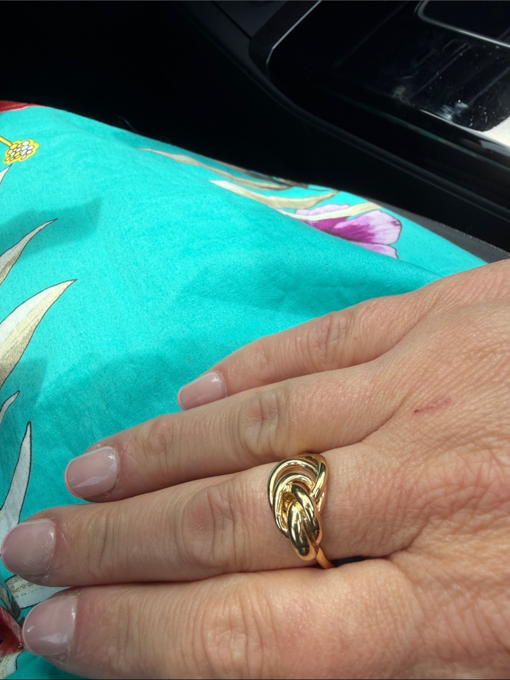 J Crew New Gold Knot Ring - Size 6 Buttery Smooth